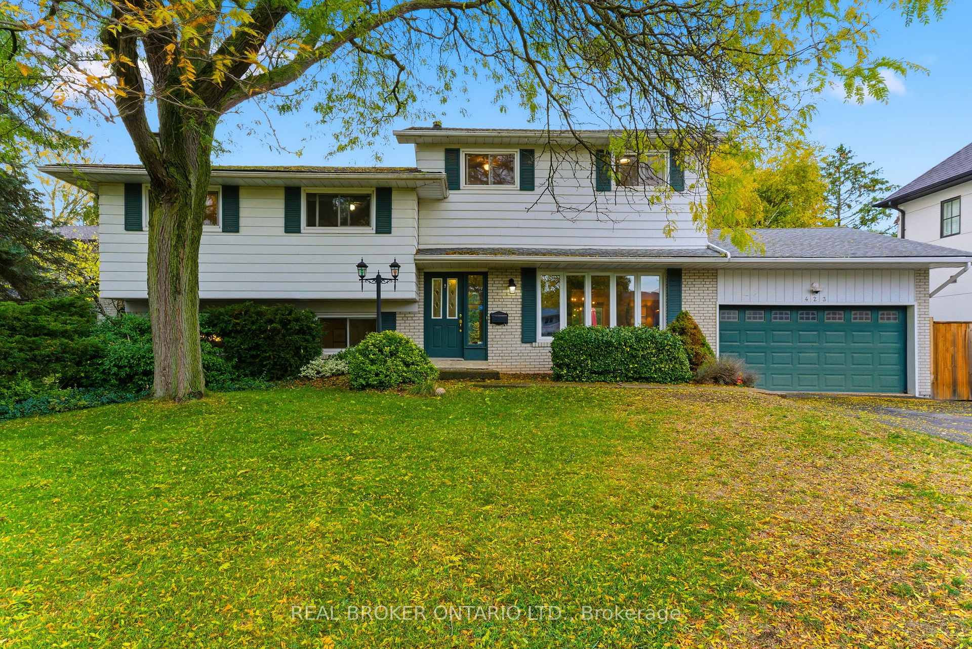 Photo 1 of 423 Donnybrook Road, Oakville, Ford — HOMEH