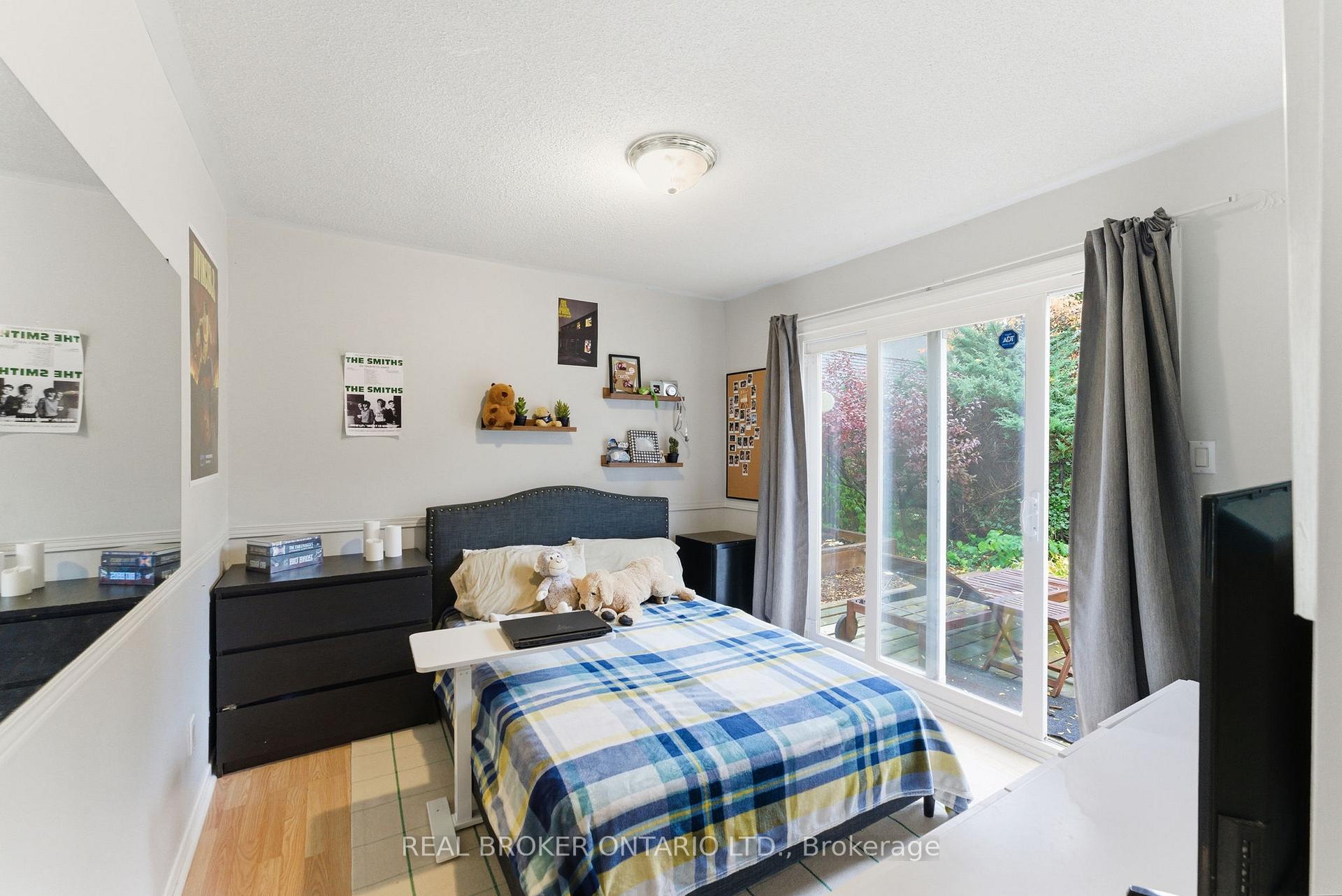 Photo 18 of 423 Donnybrook Road, Oakville, Ford — HOMEH