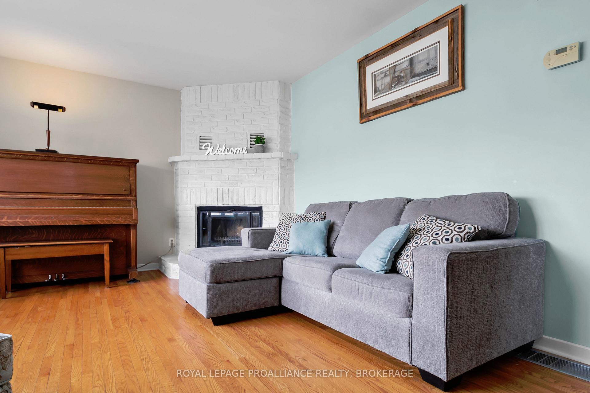 Photo 6 of 2240 Battersea Road, Kingston, City North of 401 — HOMEH