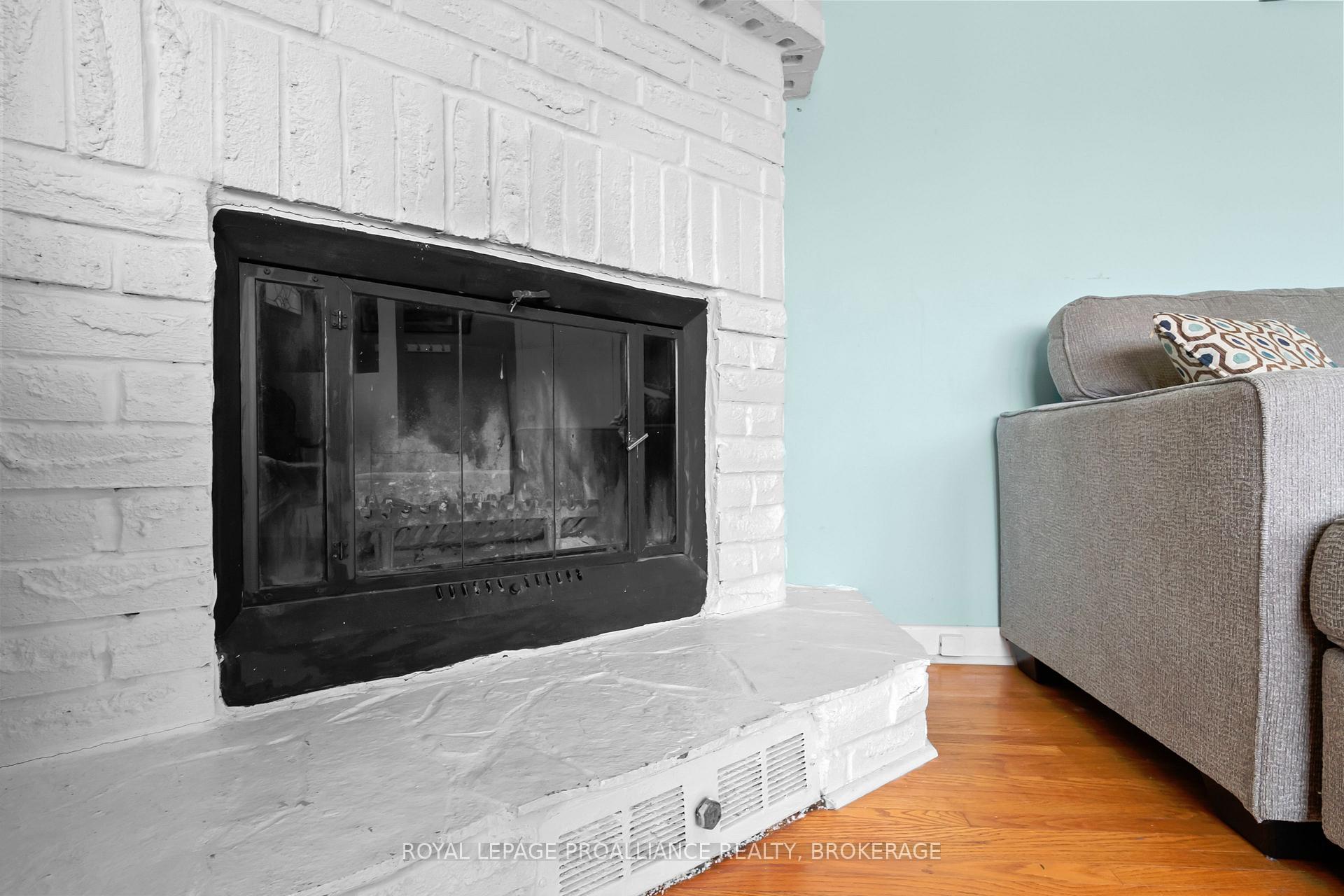 Photo 7 of 2240 Battersea Road, Kingston, City North of 401 — HOMEH