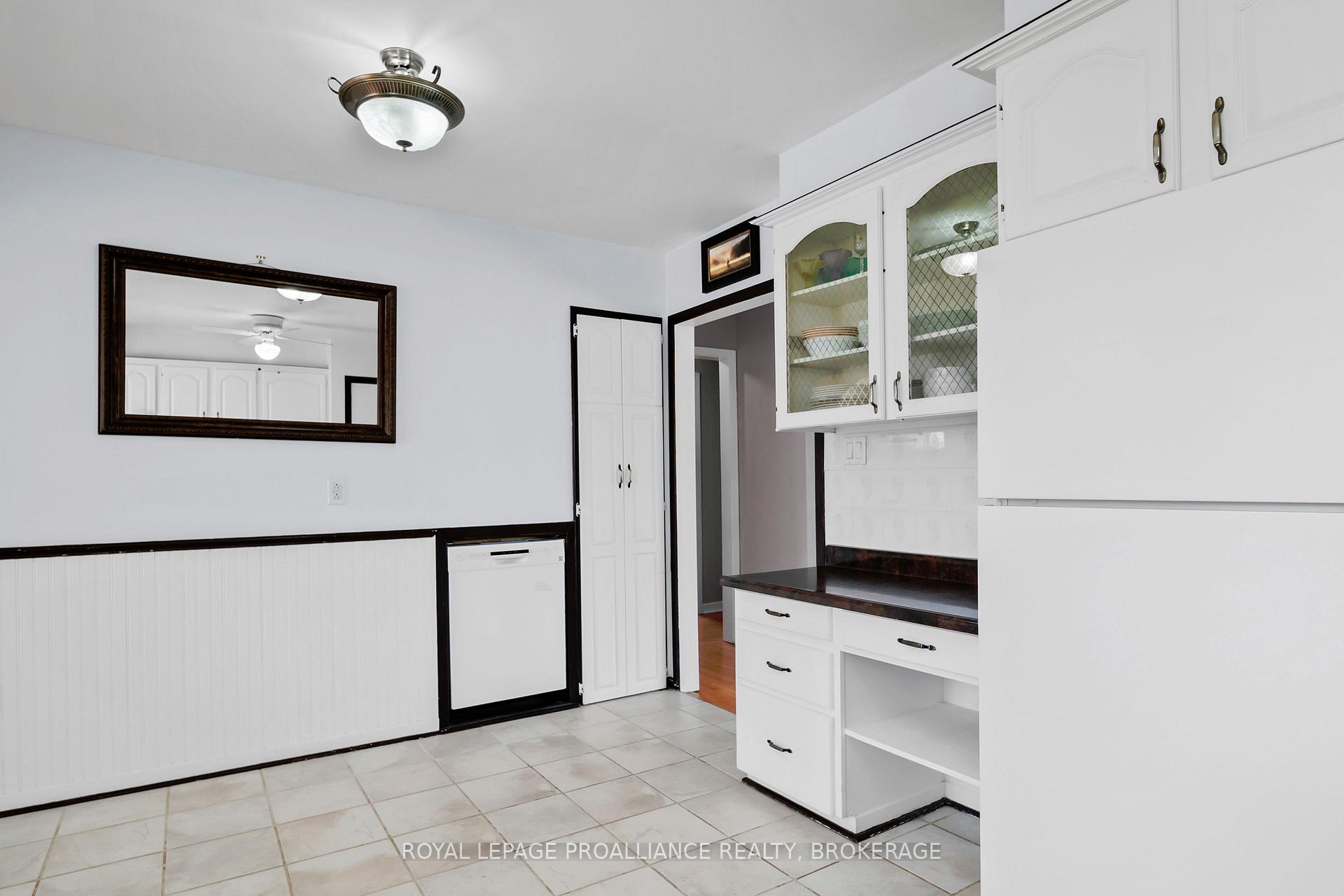 Photo 11 of 2240 Battersea Road, Kingston, City North of 401 — HOMEH