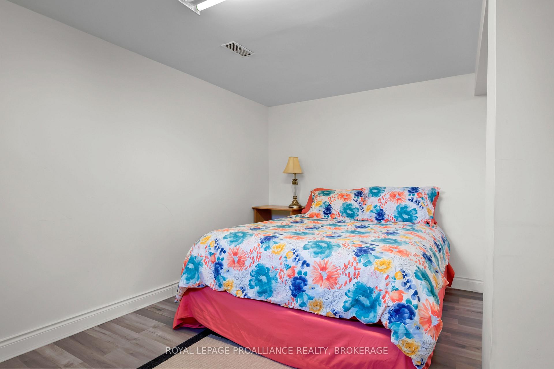 Photo 33 of 2240 Battersea Road, Kingston, City North of 401 — HOMEH