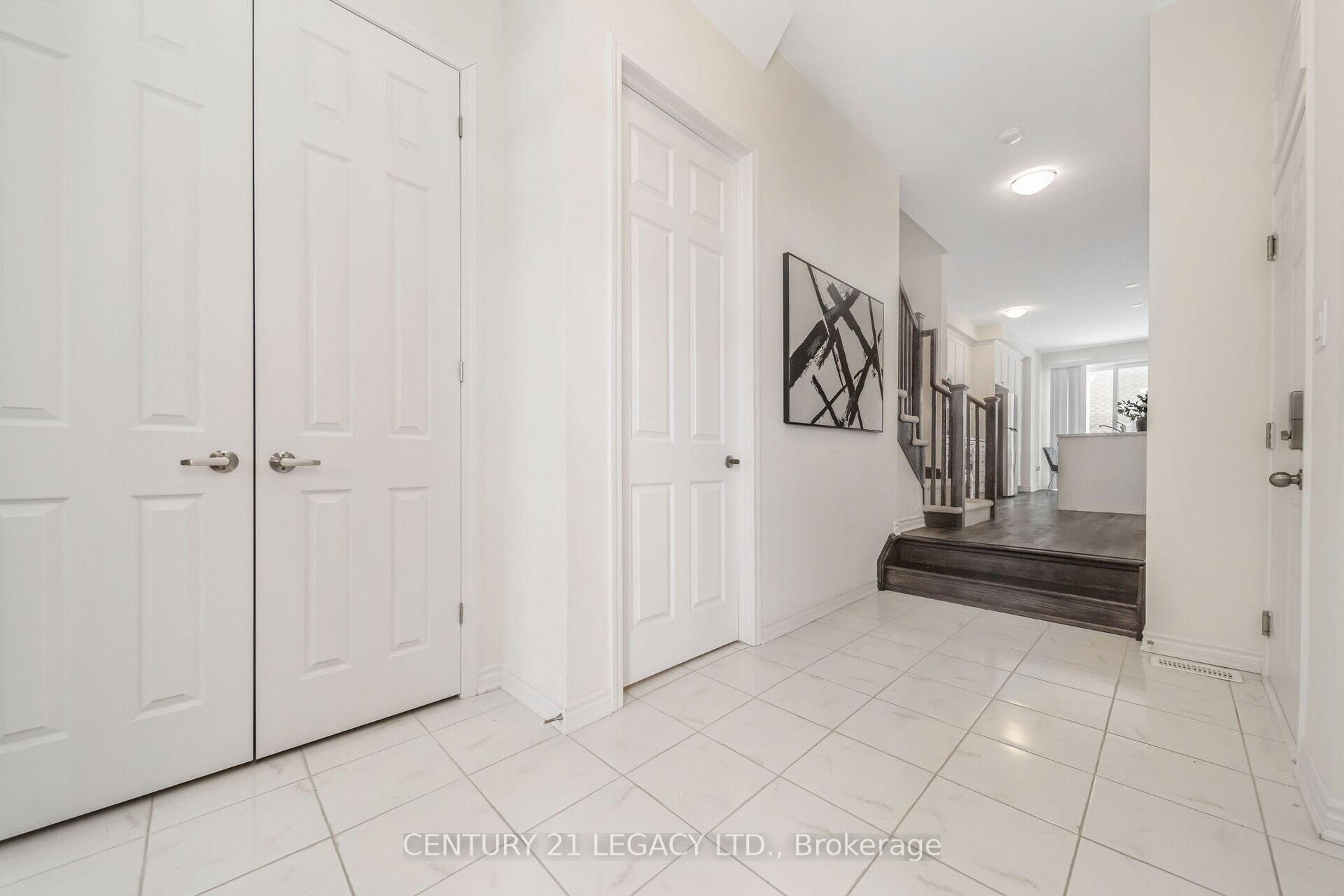 Photo 7 of 932 Cherry Court, Milton, Cobban — HOMEH