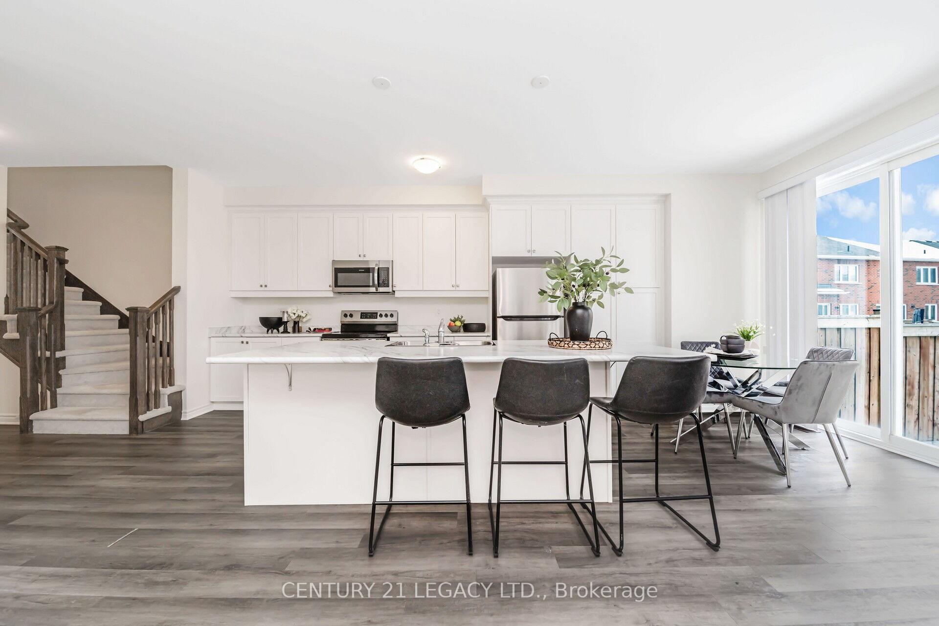 Photo 10 of 932 Cherry Court, Milton, Cobban — HOMEH