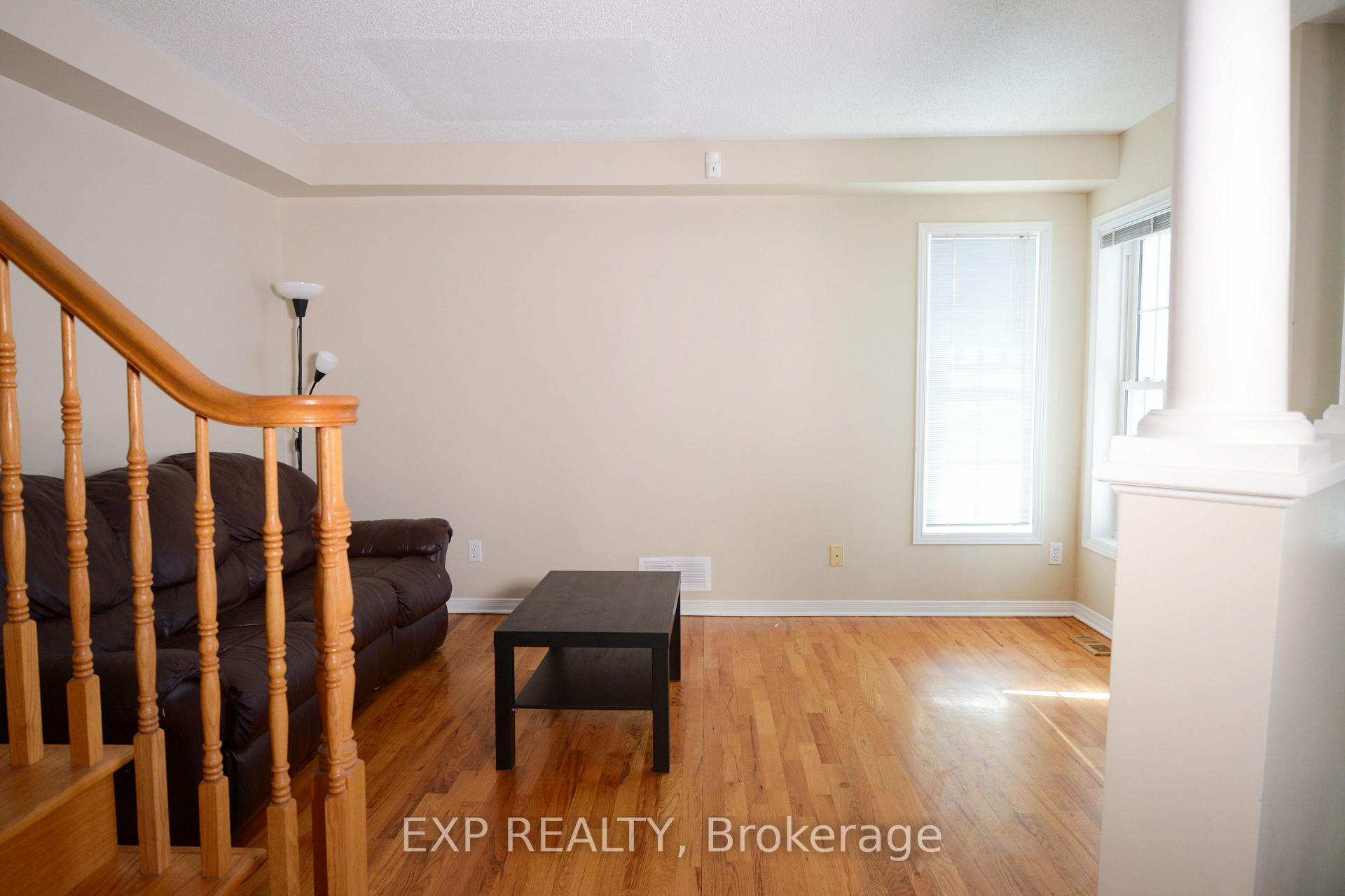 Photo 5 of 1677 Trenholm Lane, Ottawa, Fallingbrook/Pineridge — HOMEH