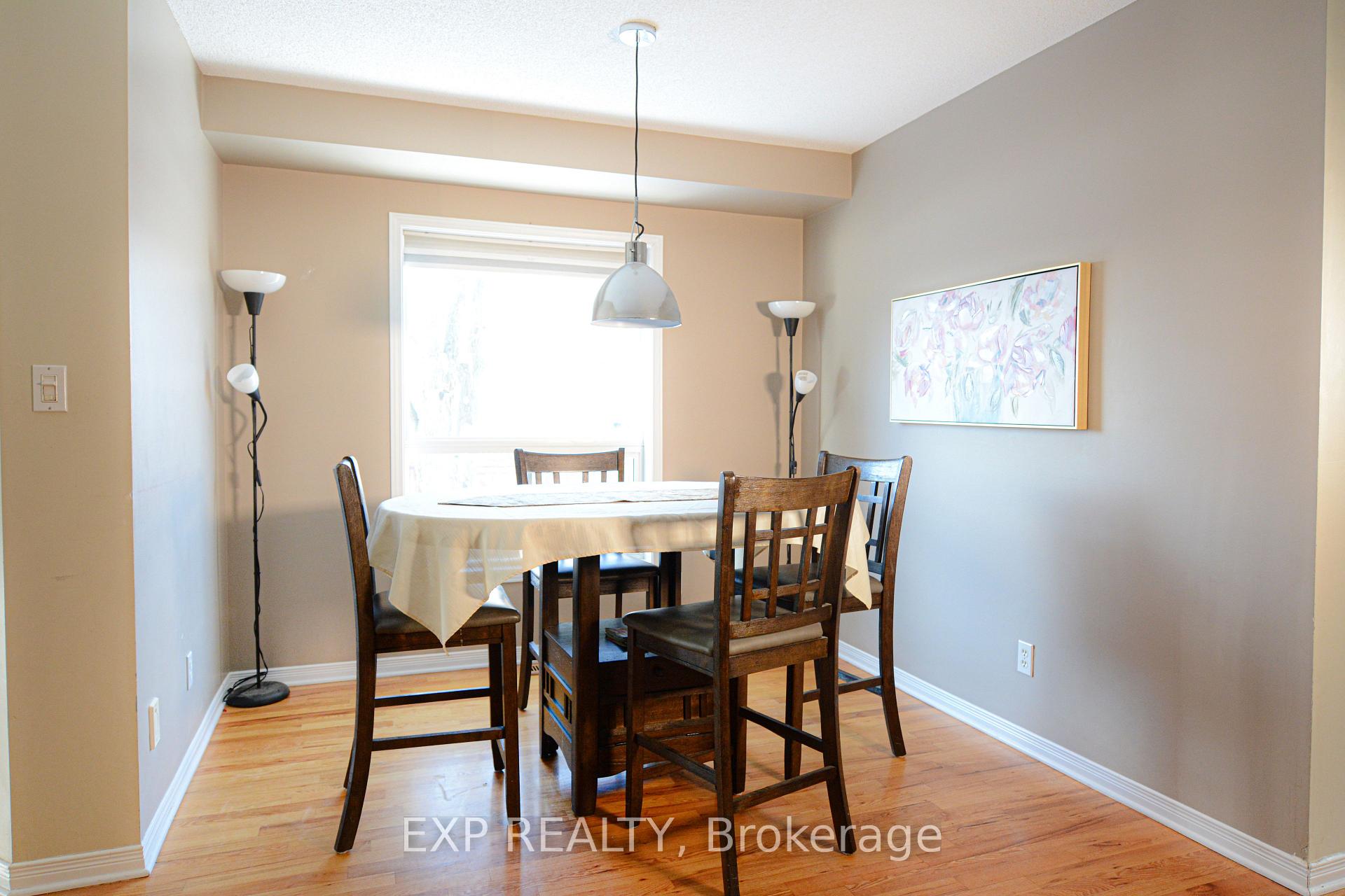 Photo 6 of 1677 Trenholm Lane, Ottawa, Fallingbrook/Pineridge — HOMEH