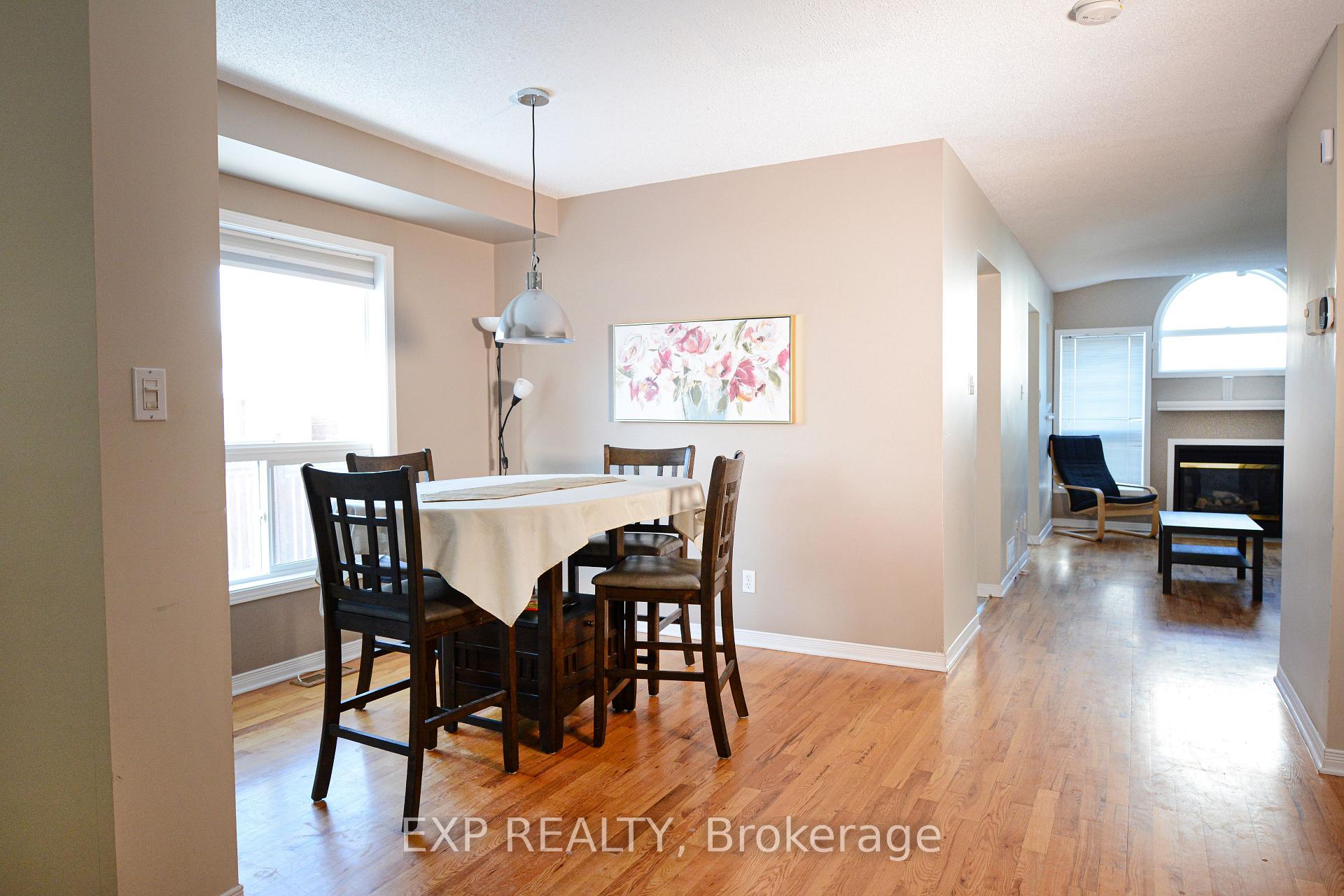 Photo 7 of 1677 Trenholm Lane, Ottawa, Fallingbrook/Pineridge — HOMEH