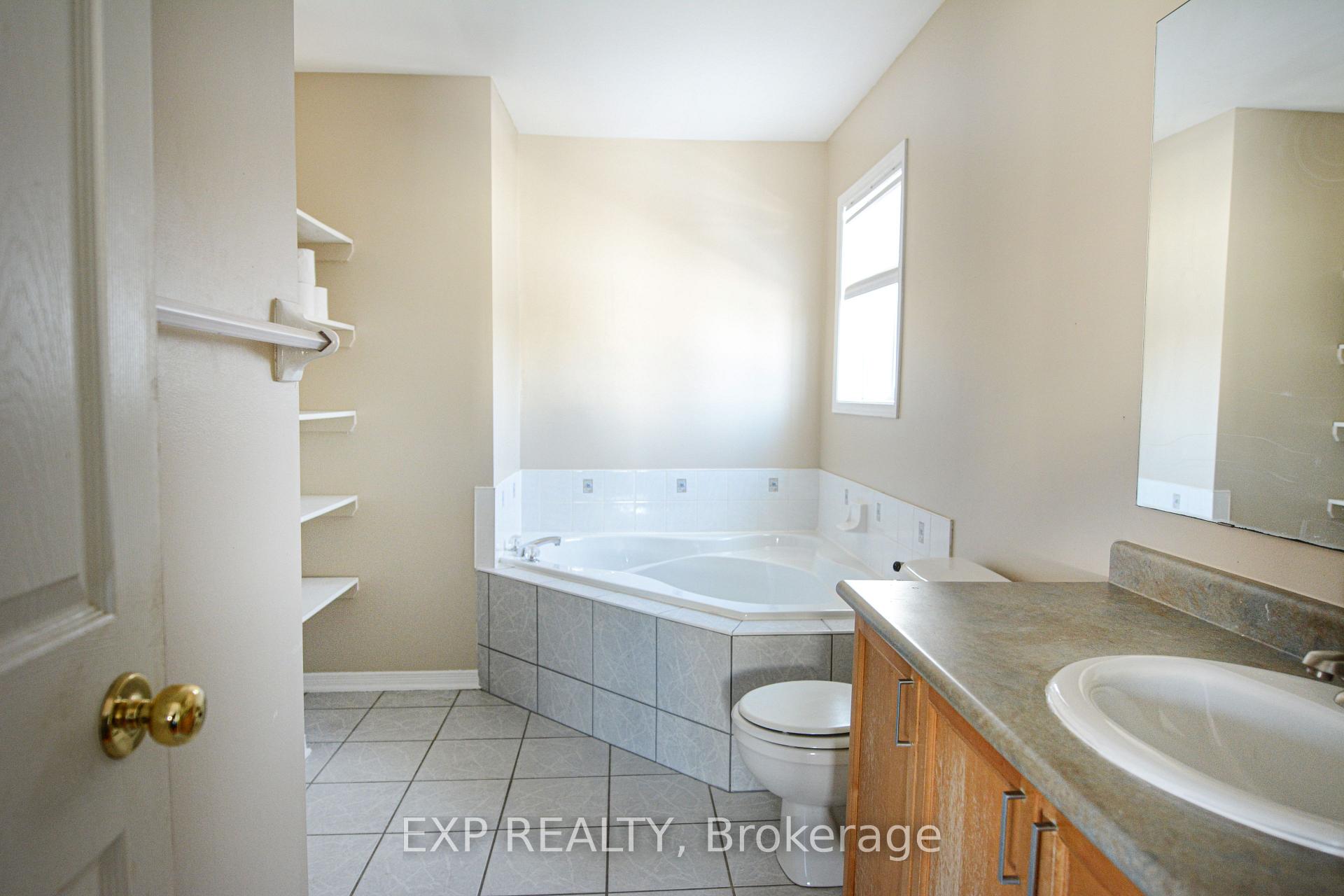 Photo 17 of 1677 Trenholm Lane, Ottawa, Fallingbrook/Pineridge — HOMEH
