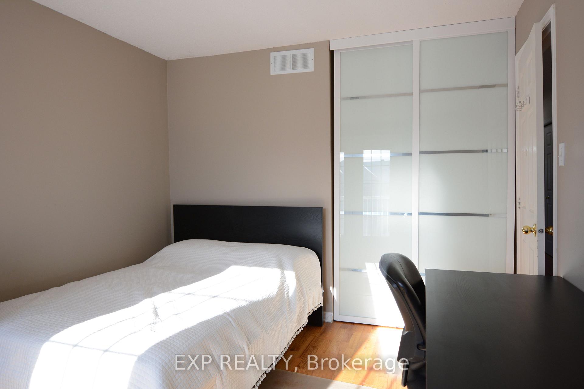 Photo 19 of 1677 Trenholm Lane, Ottawa, Fallingbrook/Pineridge — HOMEH
