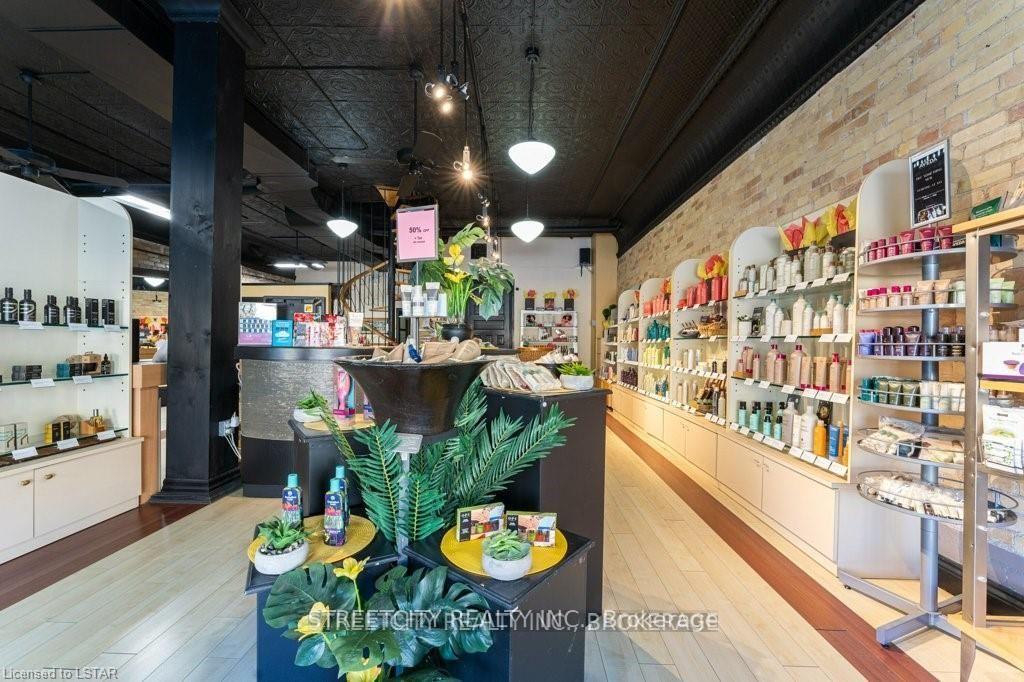 Photo 3 of 206 Main Street, North Middlesex, Parkhill — HOMEH