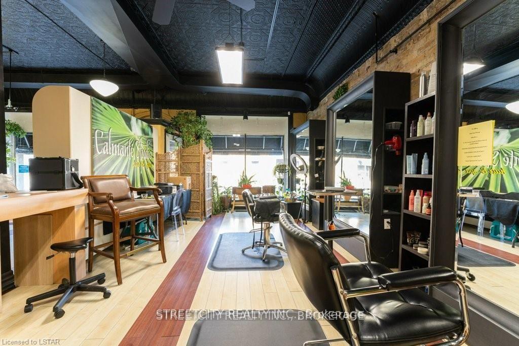 Photo 6 of 206 Main Street, North Middlesex, Parkhill — HOMEH