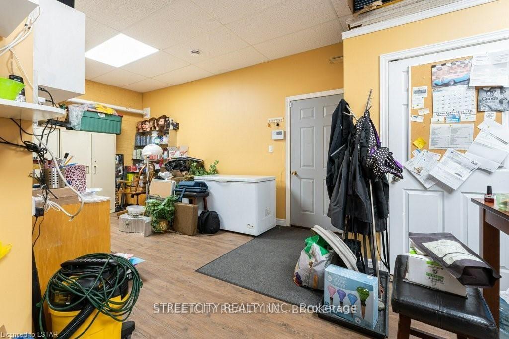Photo 18 of 206 Main Street, North Middlesex, Parkhill — HOMEH