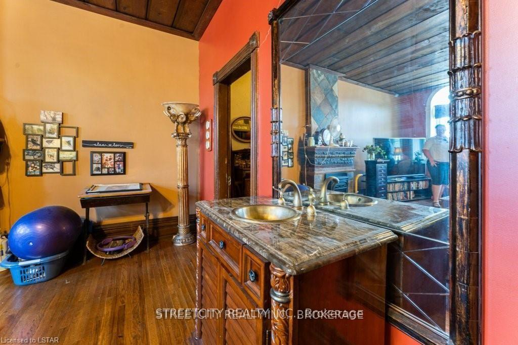 Photo 27 of 206 Main Street, North Middlesex, Parkhill — HOMEH