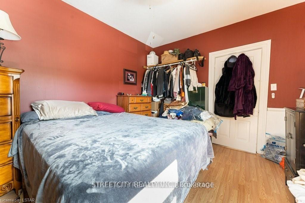 Photo 33 of 206 Main Street, North Middlesex, Parkhill — HOMEH