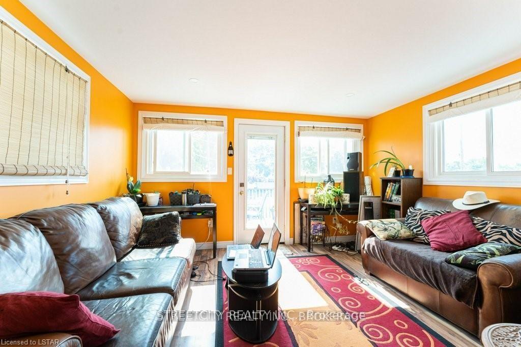 Photo 34 of 206 Main Street, North Middlesex, Parkhill — HOMEH