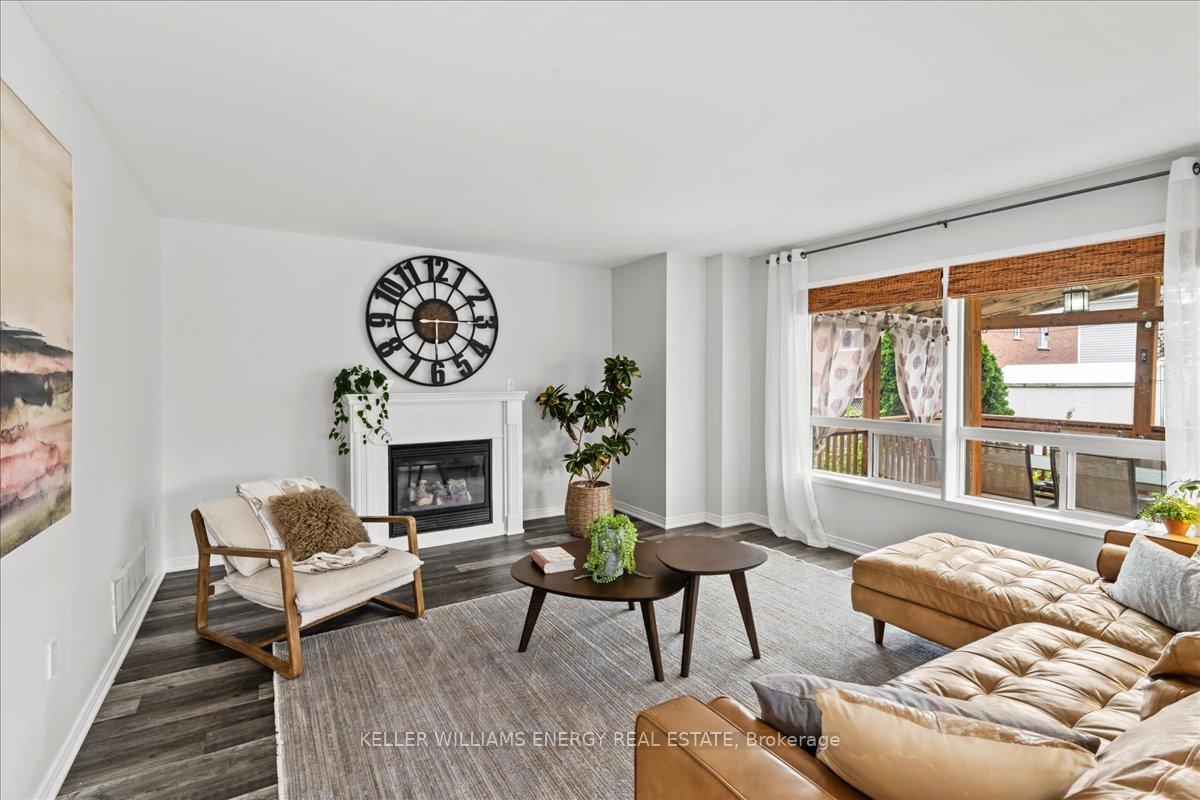 Photo 8 of 1619 Coldstream Drive, Oshawa, Taunton — HOMEH