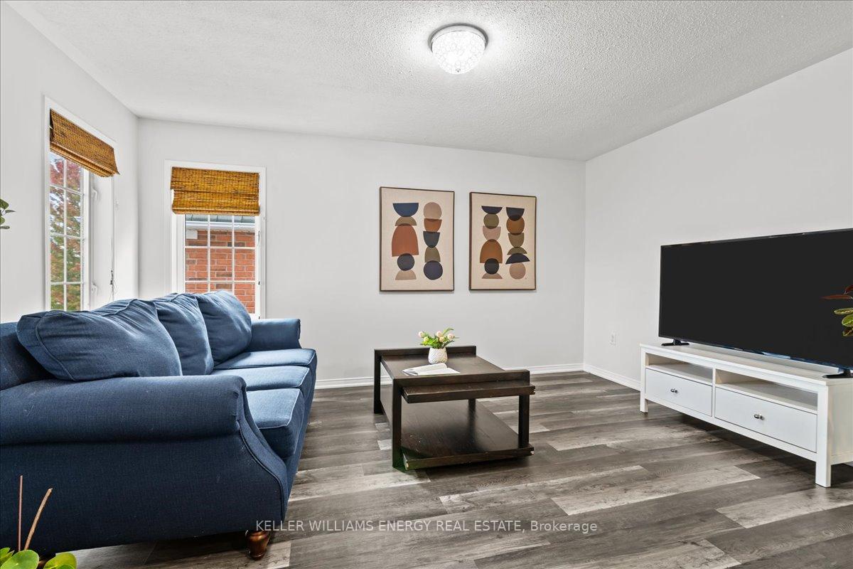 Photo 13 of 1619 Coldstream Drive, Oshawa, Taunton — HOMEH