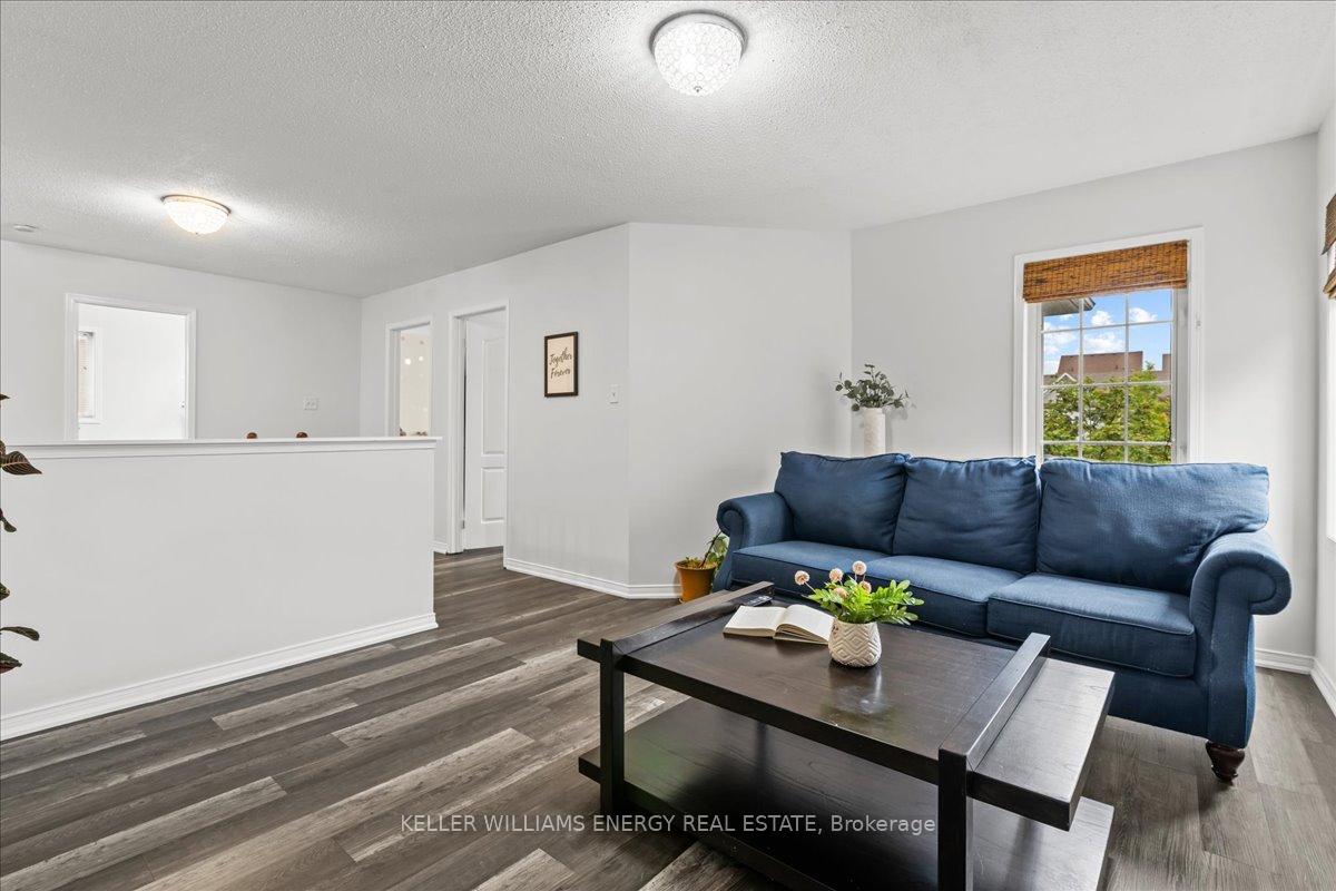 Photo 14 of 1619 Coldstream Drive, Oshawa, Taunton — HOMEH