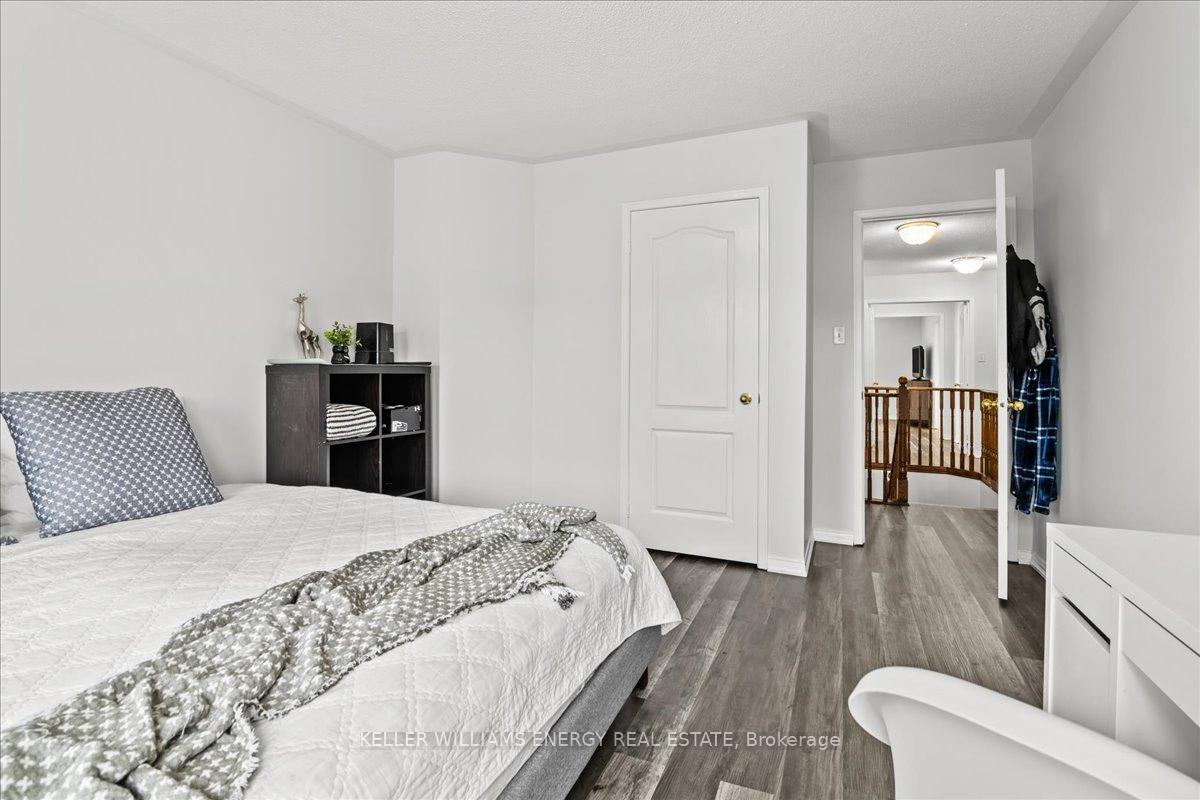 Photo 16 of 1619 Coldstream Drive, Oshawa, Taunton — HOMEH