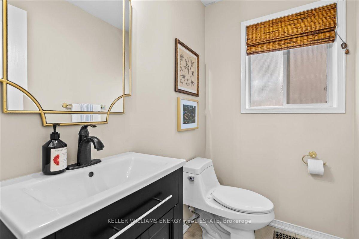 Photo 17 of 1619 Coldstream Drive, Oshawa, Taunton — HOMEH