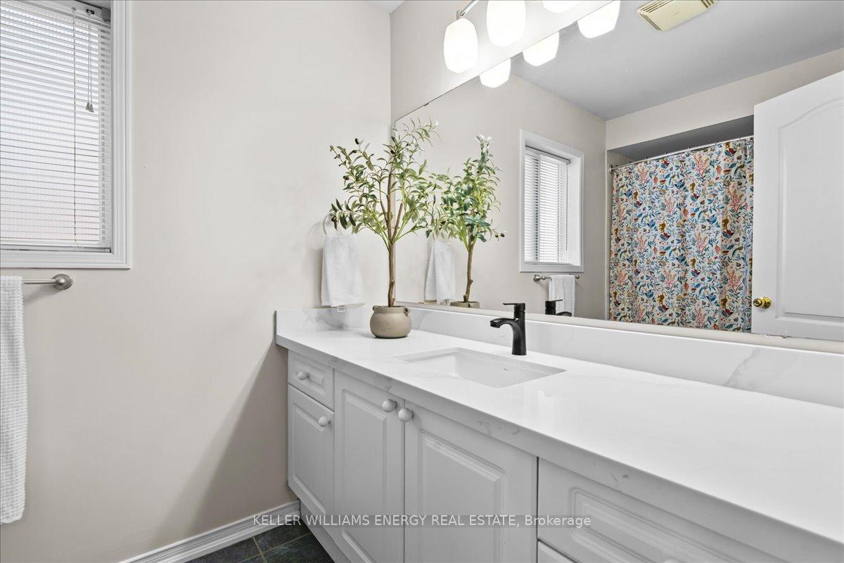 Photo 20 of 1619 Coldstream Drive, Oshawa, Taunton — HOMEH