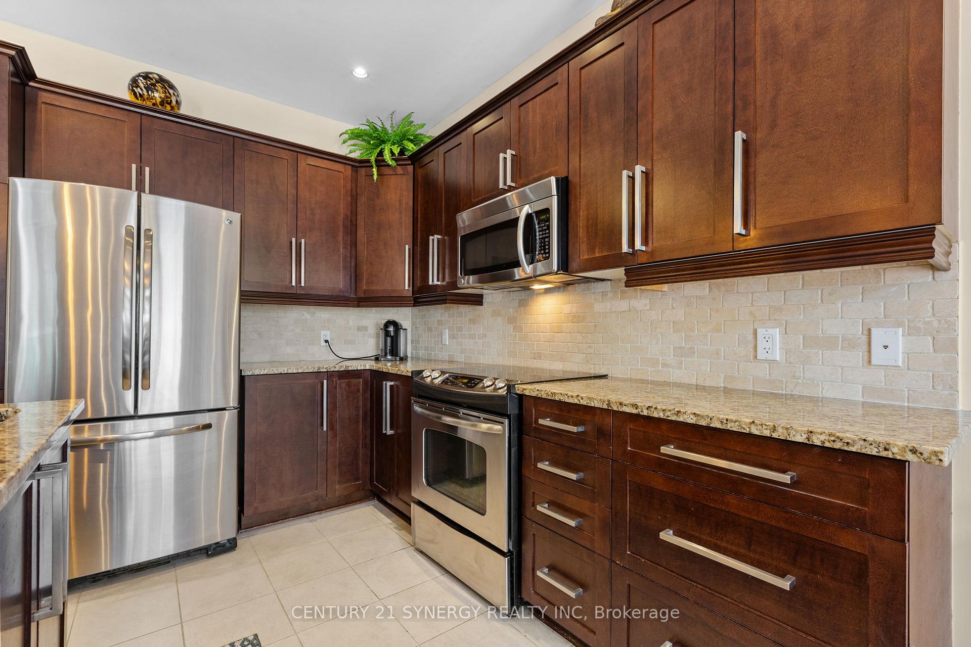 Photo 18 of 1959 Plainhill Drive, Ottawa, Notting Hill/Summerside — HOMEH