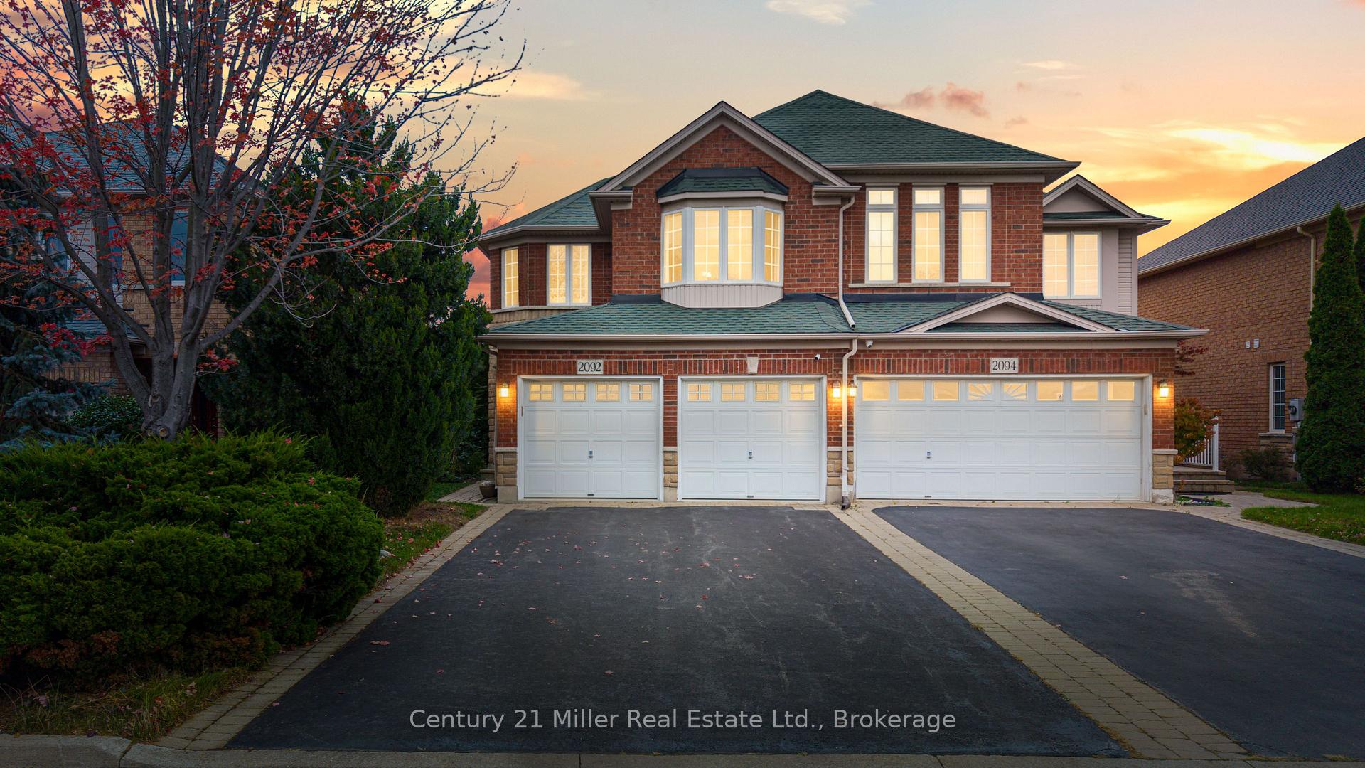Photo 1 of 2092 Redstone Crescent, Oakville, Westmount — HOMEH