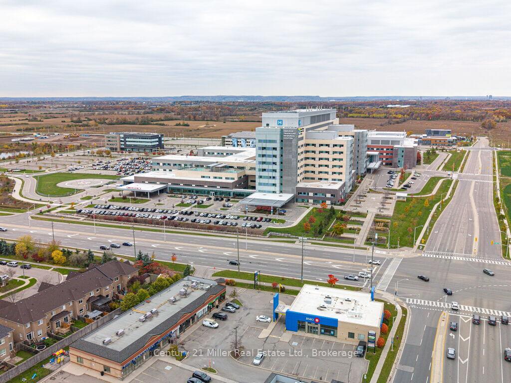 Photo 47 of 2092 Redstone Crescent, Oakville, Westmount — HOMEH