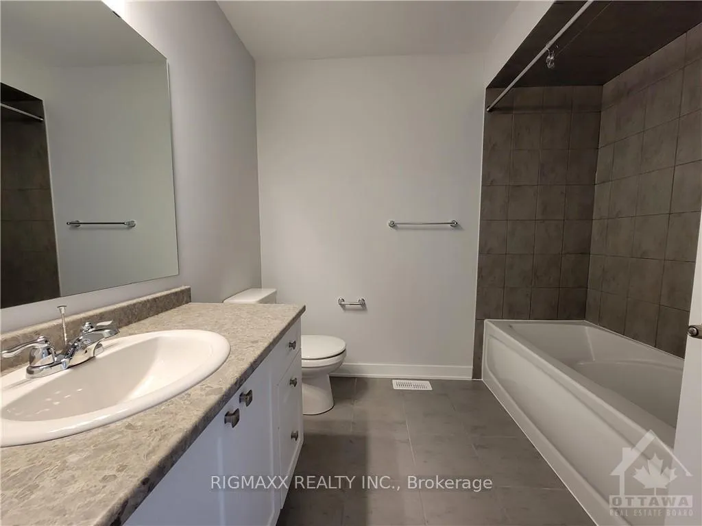Photo 7 of 2112 Winsome Terrace, Ottawa, Fallingbrook/Gardenway South — HOMEH