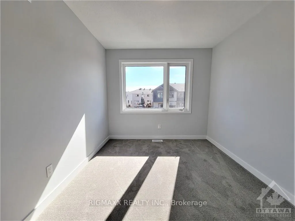 Photo 11 of 2112 Winsome Terrace, Ottawa, Fallingbrook/Gardenway South — HOMEH