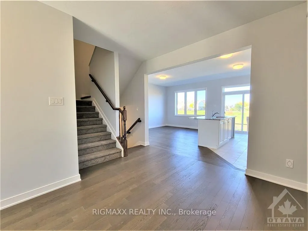 Photo 14 of 2112 Winsome Terrace, Ottawa, Fallingbrook/Gardenway South — HOMEH