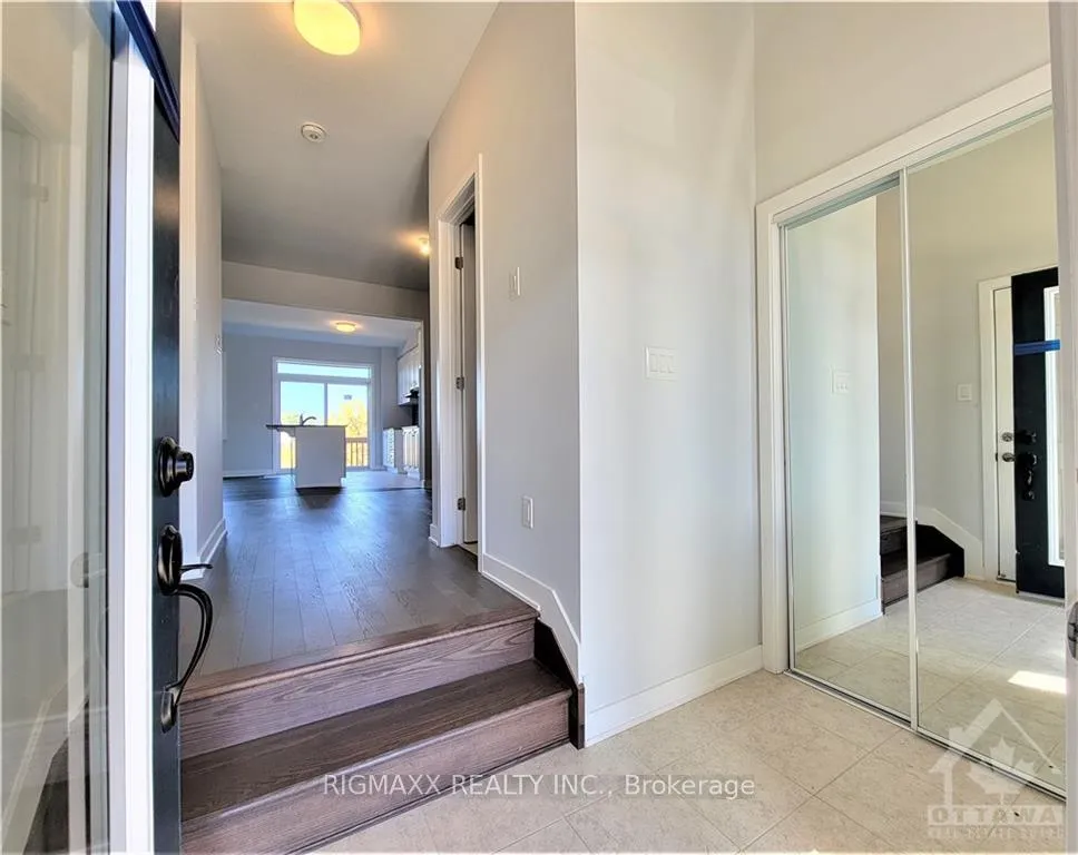 Photo 15 of 2112 Winsome Terrace, Ottawa, Fallingbrook/Gardenway South — HOMEH