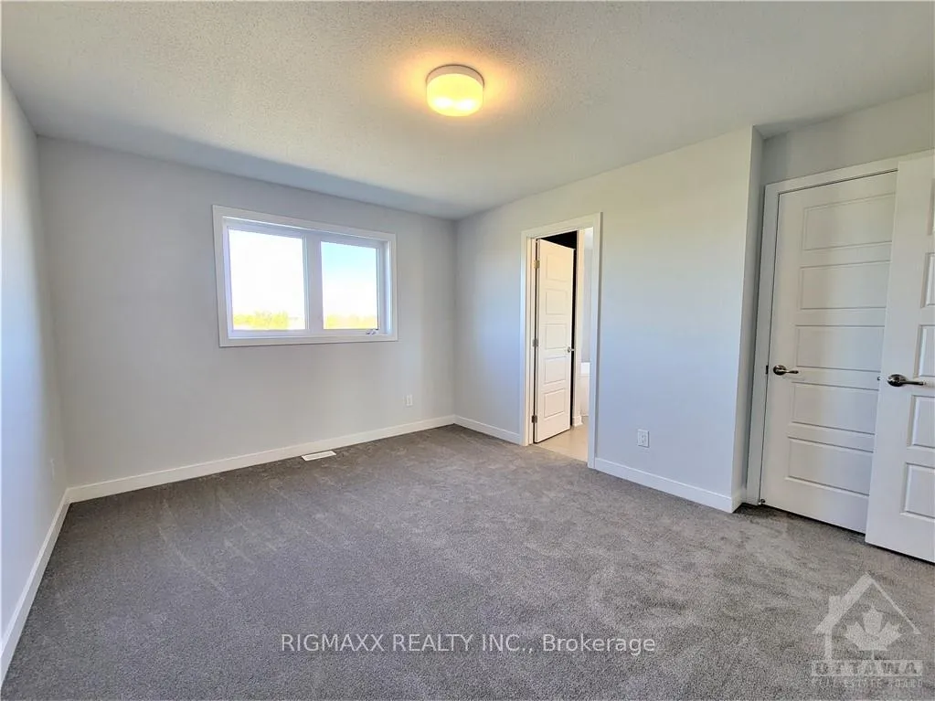 Photo 23 of 2112 Winsome Terrace, Ottawa, Fallingbrook/Gardenway South — HOMEH
