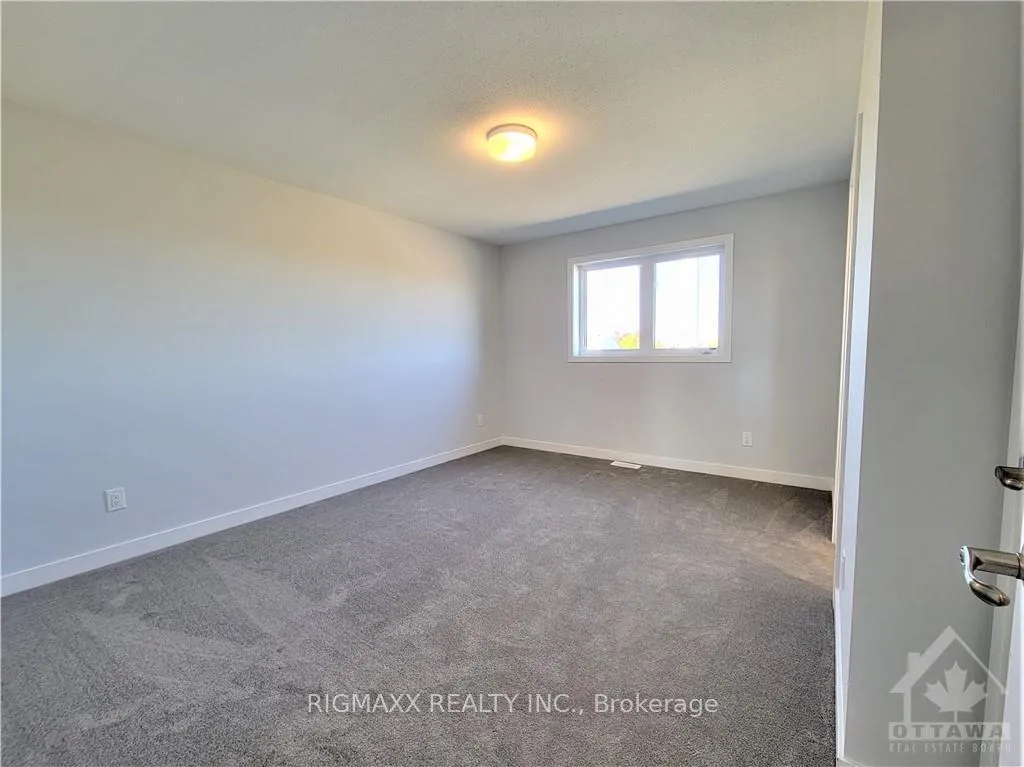 Photo 24 of 2112 Winsome Terrace, Ottawa, Fallingbrook/Gardenway South — HOMEH