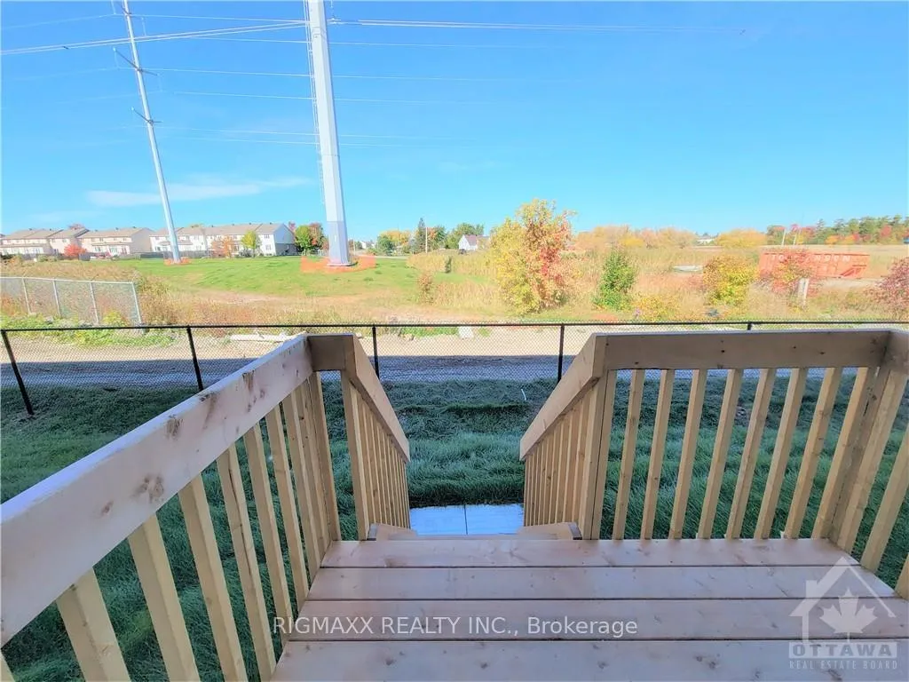 Photo 30 of 2112 Winsome Terrace, Ottawa, Fallingbrook/Gardenway South — HOMEH