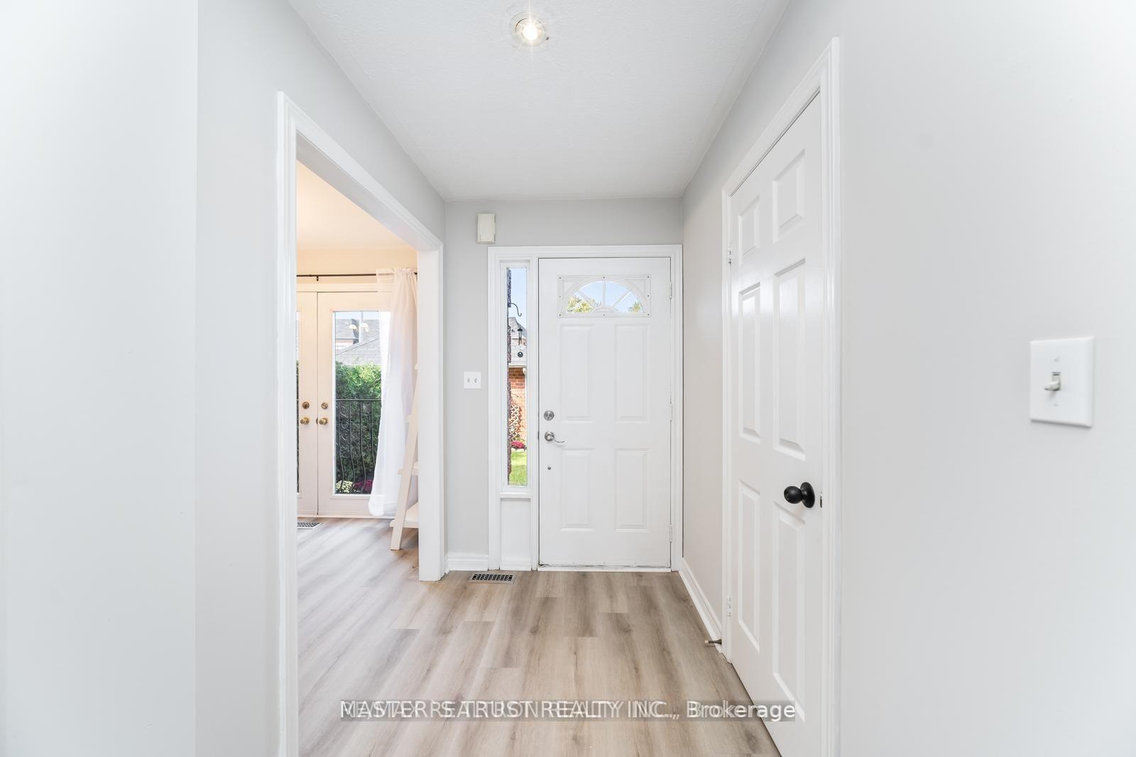 Photo 6 of 91 Lichfield Road, Markham, Unionville — HOMEH