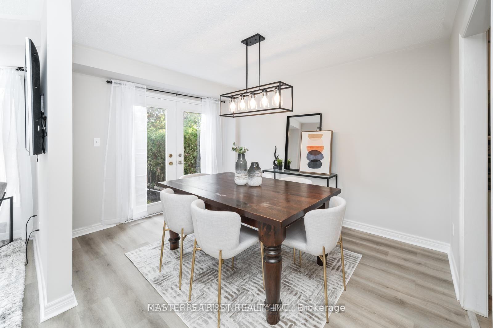 Photo 10 of 91 Lichfield Road, Markham, Unionville — HOMEH