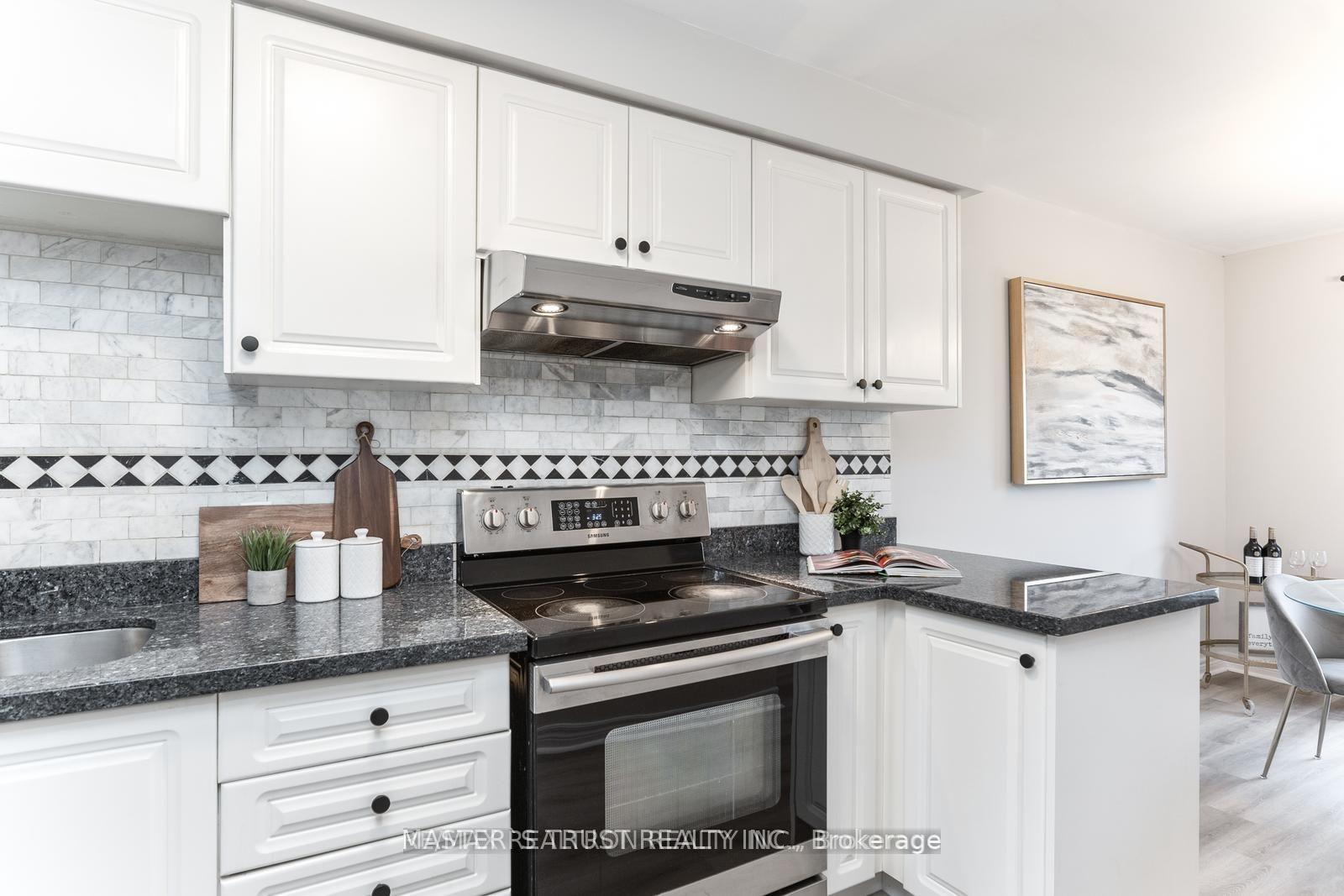 Photo 13 of 91 Lichfield Road, Markham, Unionville — HOMEH