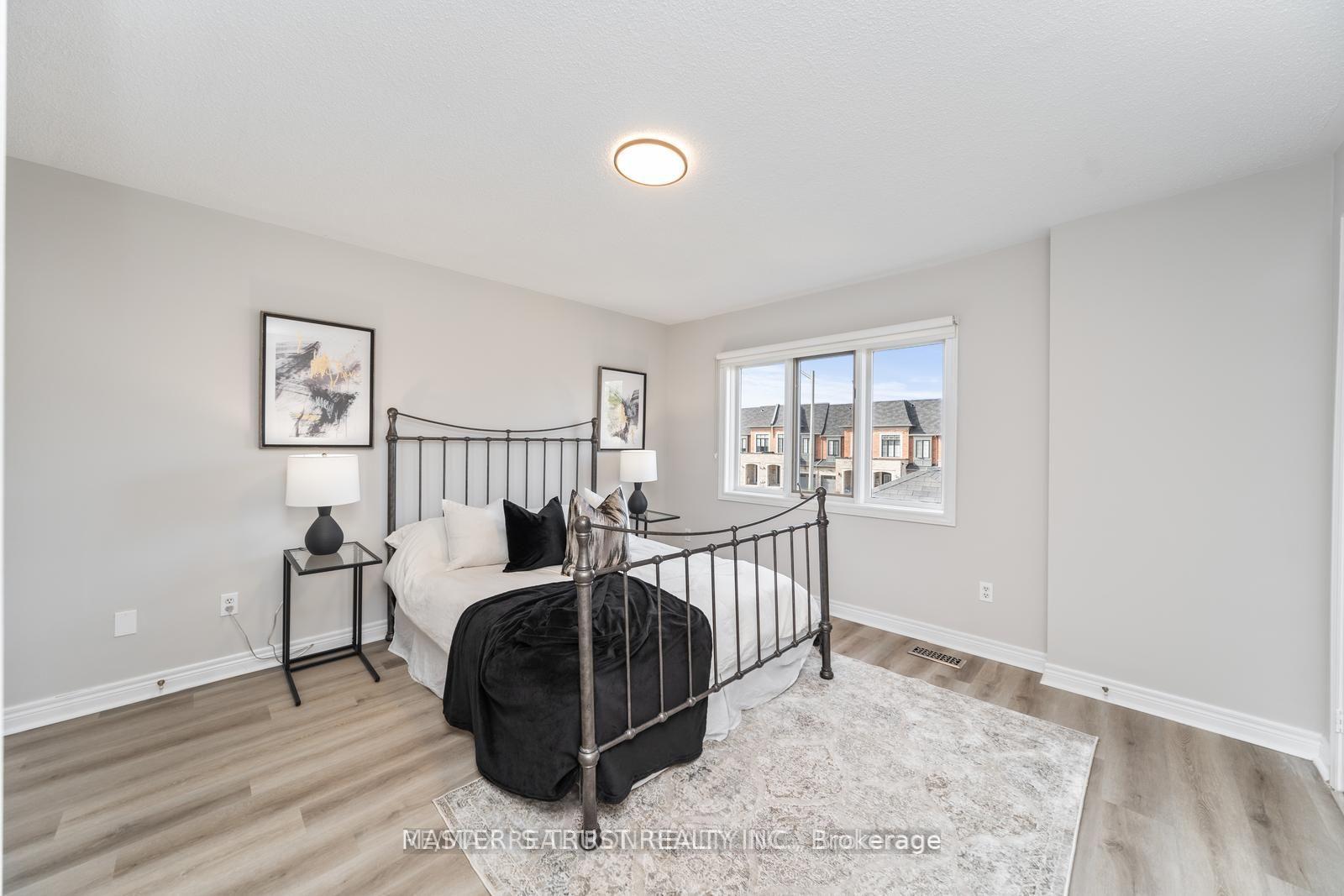 Photo 23 of 91 Lichfield Road, Markham, Unionville — HOMEH