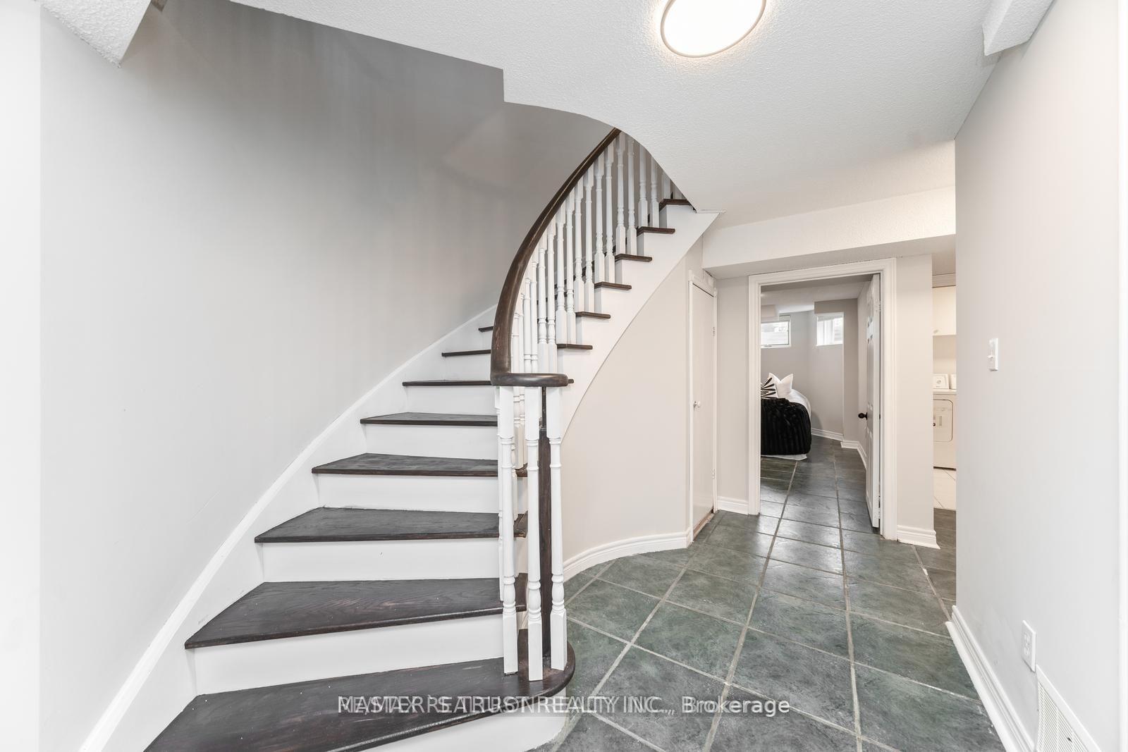 Photo 29 of 91 Lichfield Road, Markham, Unionville — HOMEH