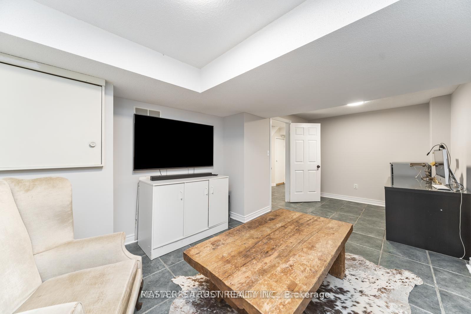 Photo 31 of 91 Lichfield Road, Markham, Unionville — HOMEH