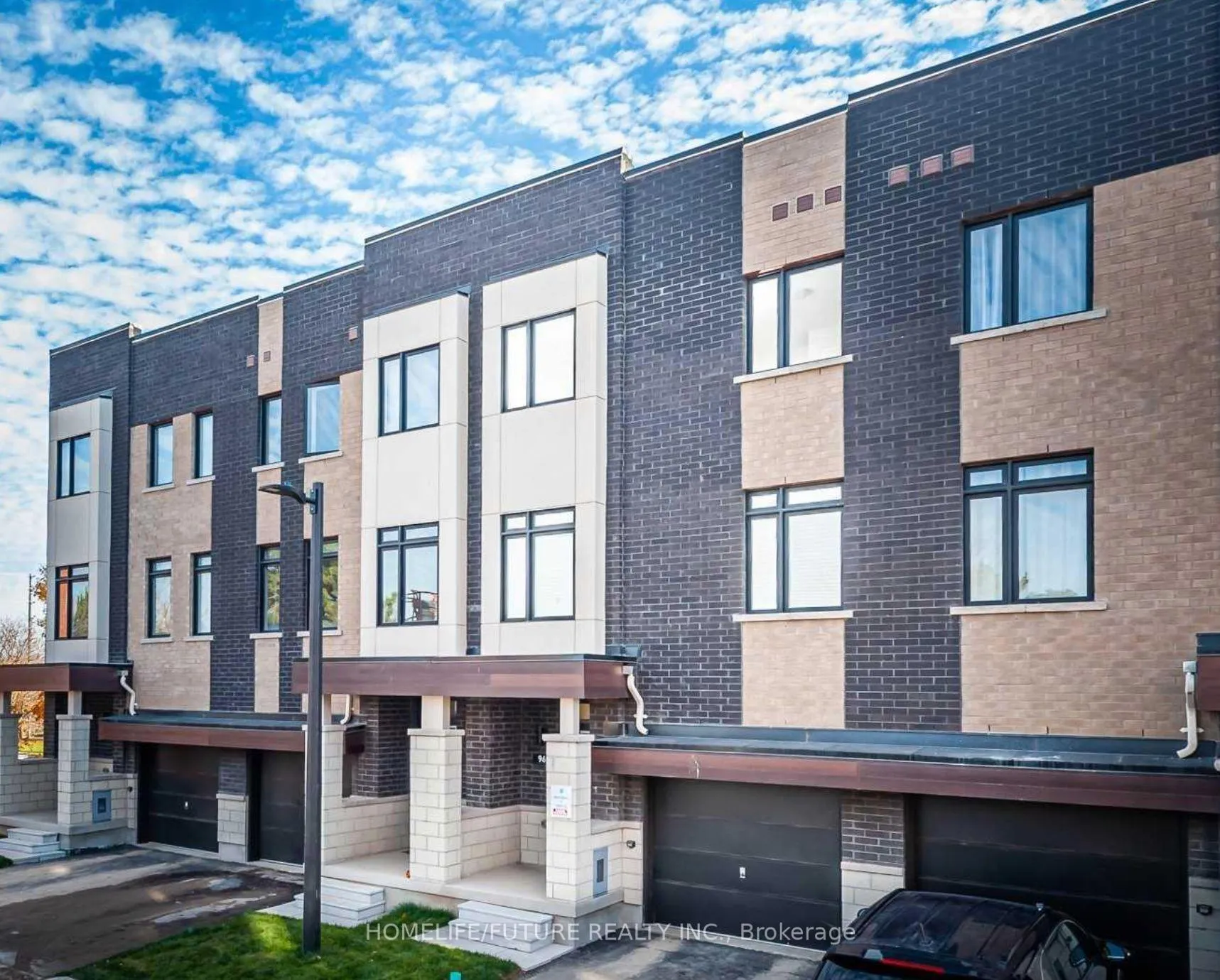 Photo 1 of Unit Upper Flr, 978 Kicking Horse Path, Oshawa, McLaughlin — HOMEH