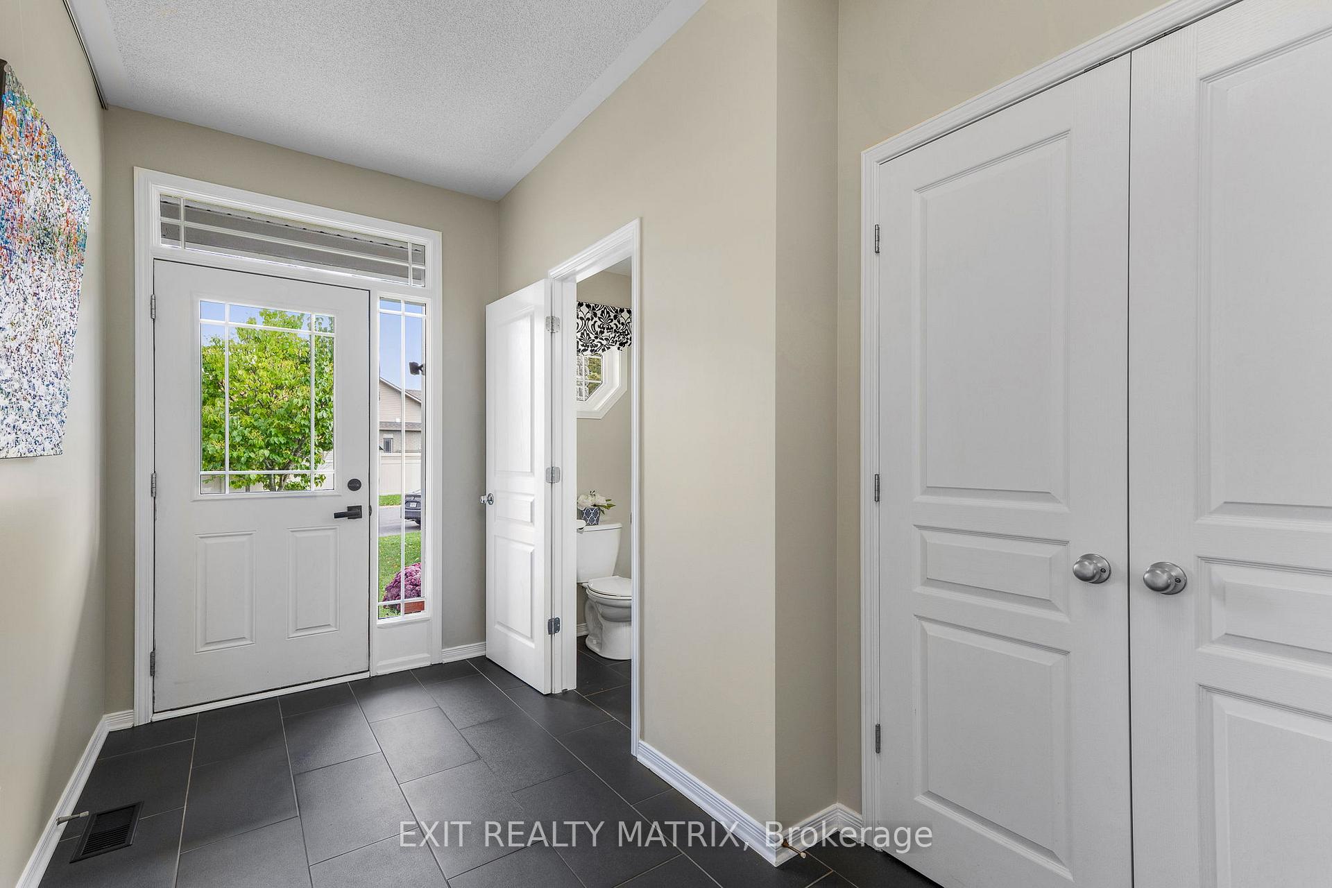Photo 3 of 441 June Court, Ottawa, Mer Bleue/Bradley Estates/Anderson Park — HOMEH