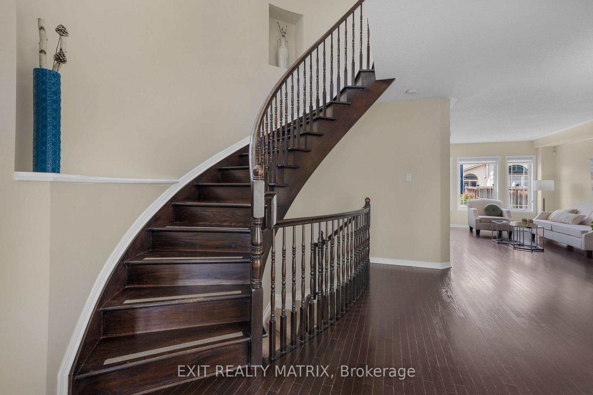 Photo 5 of 441 June Court, Ottawa, Mer Bleue/Bradley Estates/Anderson Park — HOMEH