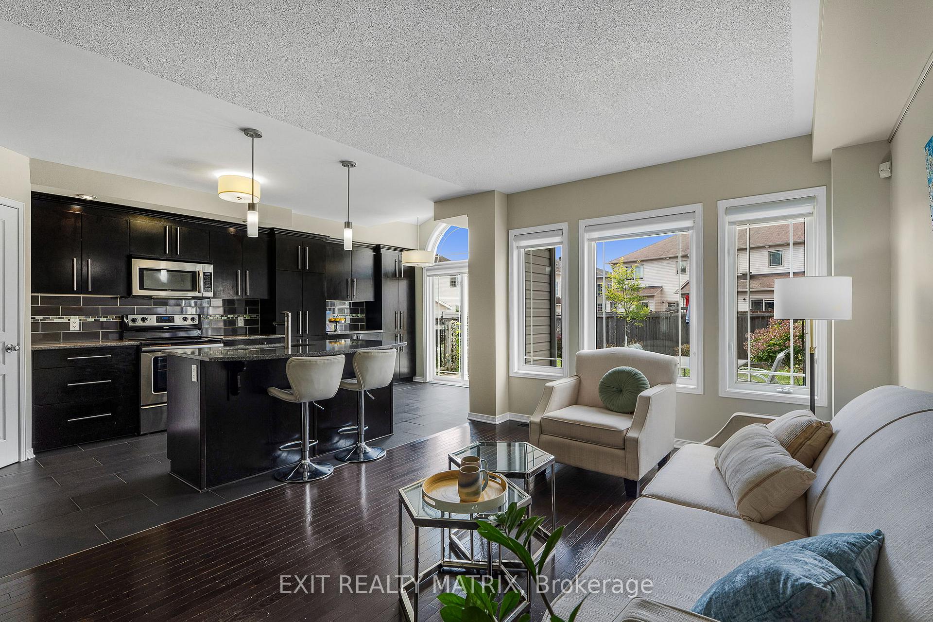 Photo 10 of 441 June Court, Ottawa, Mer Bleue/Bradley Estates/Anderson Park — HOMEH