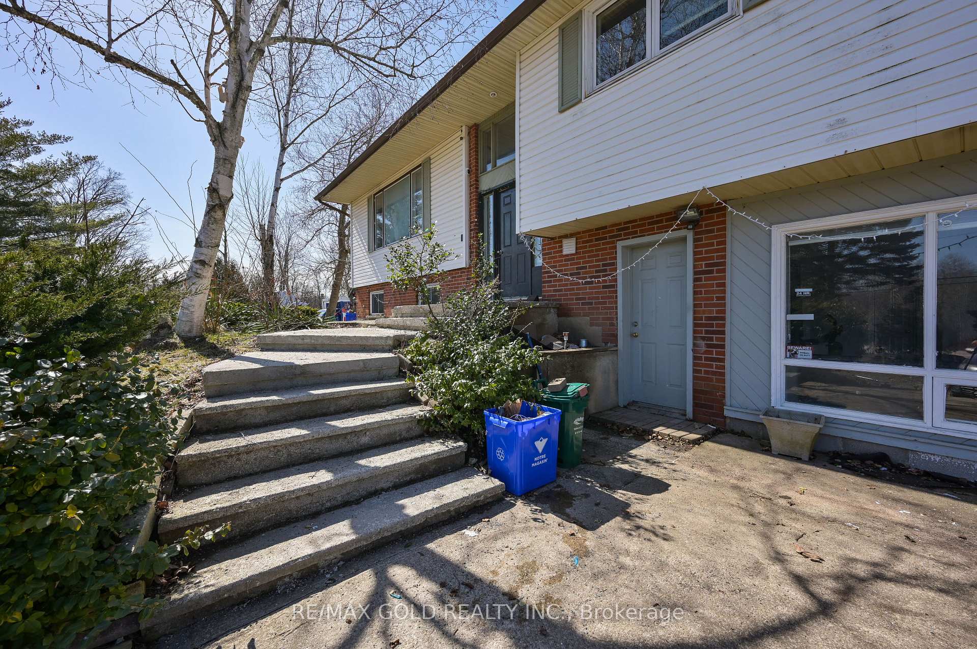 Photo 3 of 9664 Guelph Line, Milton, Rural Milton West — HOMEH