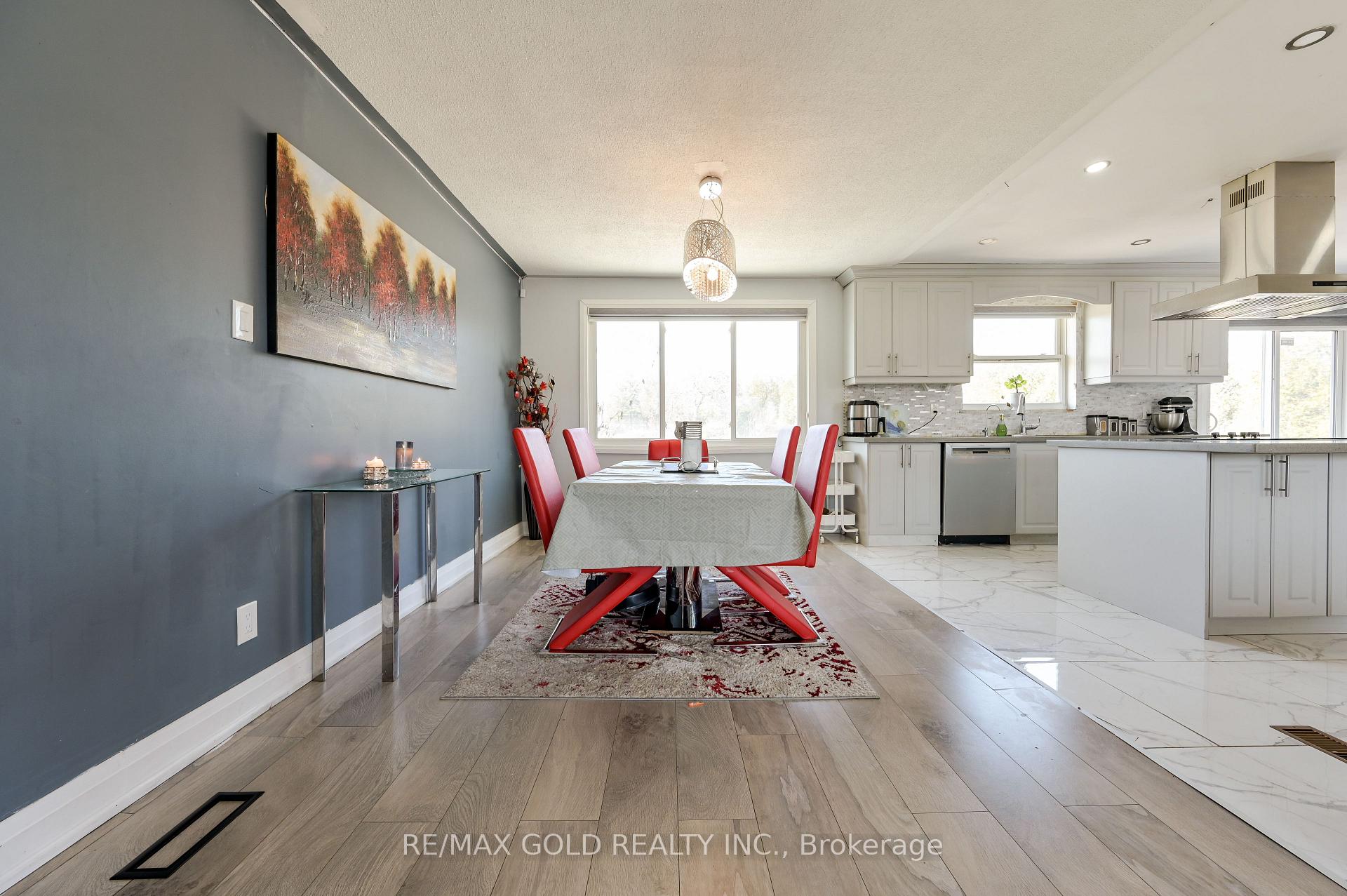 Photo 10 of 9664 Guelph Line, Milton, Rural Milton West — HOMEH