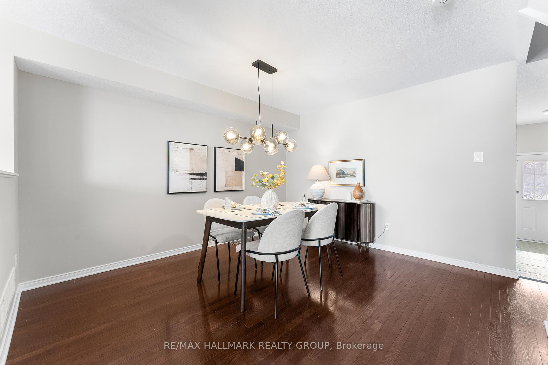 Photo 6 of 207 Cityview Crescent, Ottawa, Springridge/East Village — HOMEH