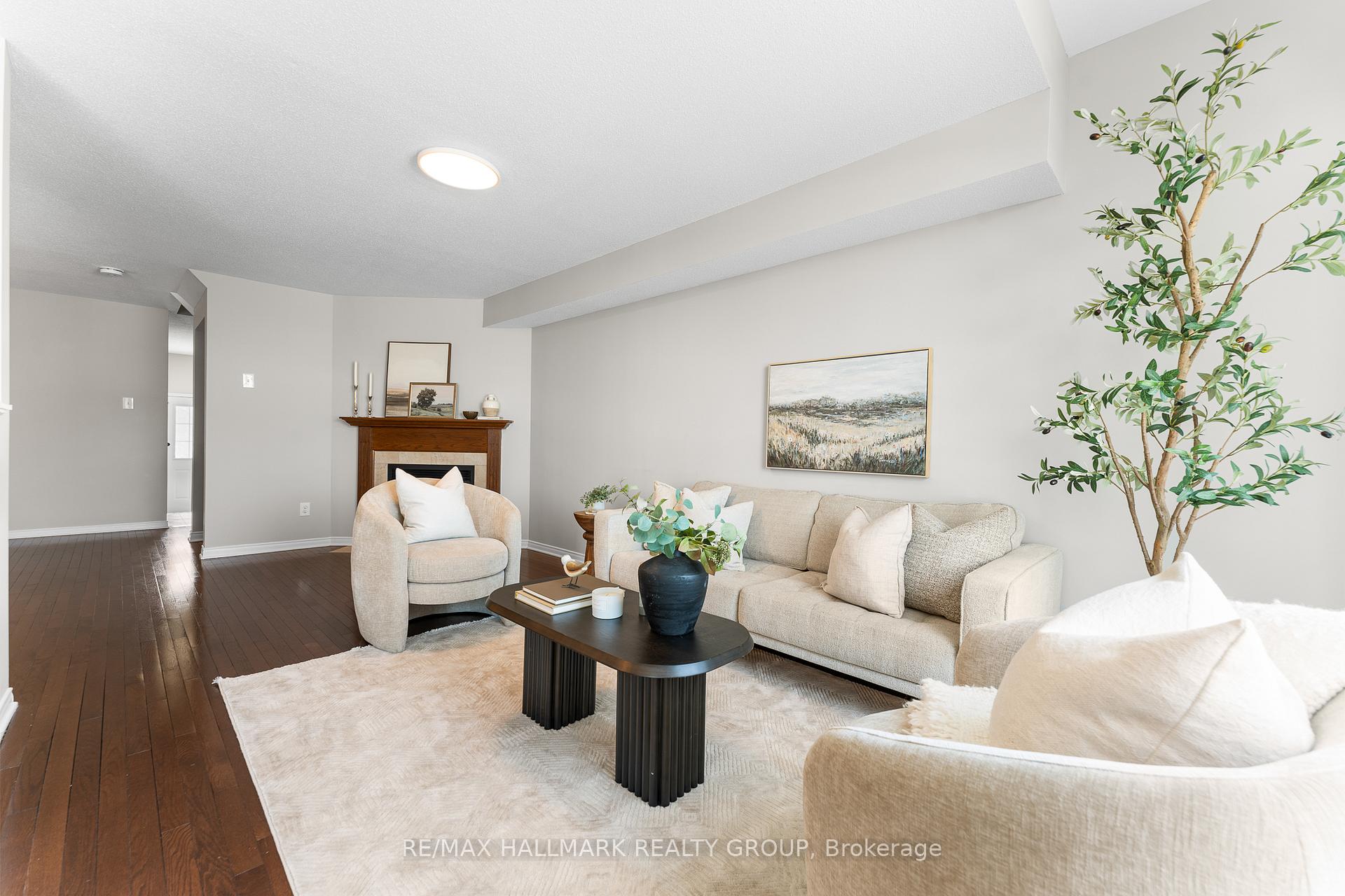 Photo 11 of 207 Cityview Crescent, Ottawa, Springridge/East Village — HOMEH