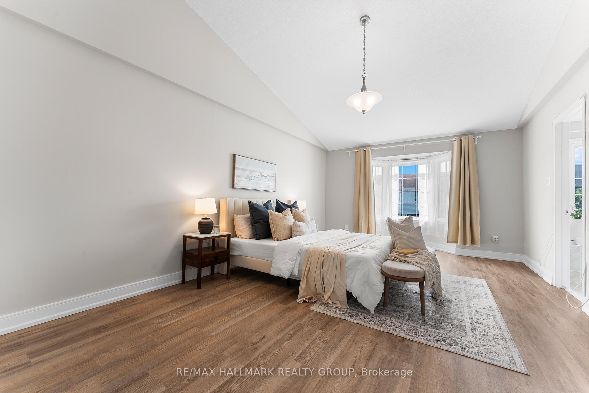 Photo 20 of 207 Cityview Crescent, Ottawa, Springridge/East Village — HOMEH